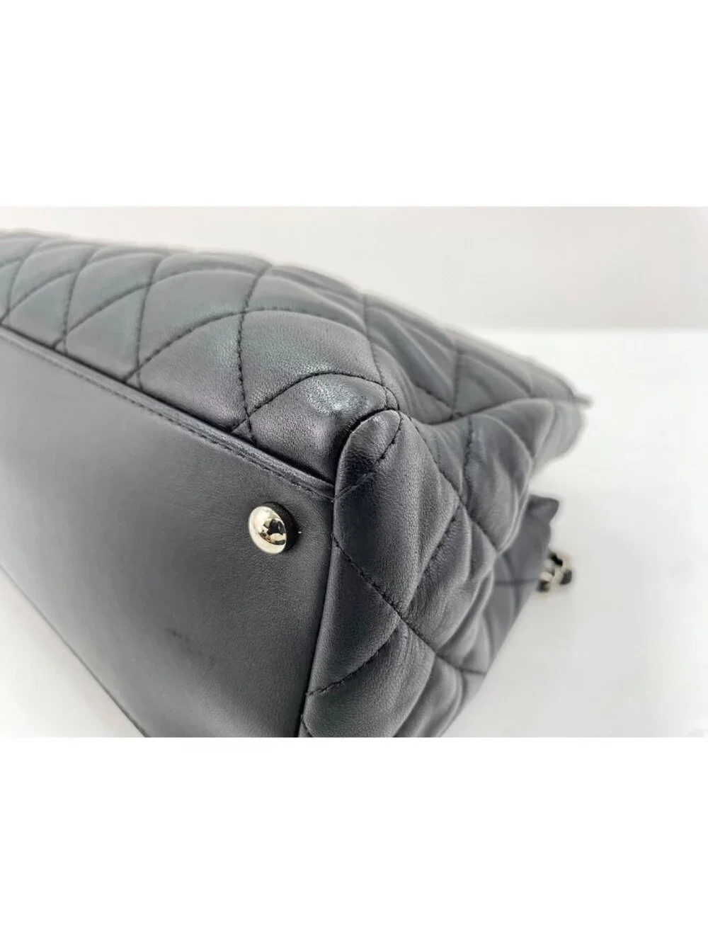 Chanel Shoulder Bag Lambskin Quilted